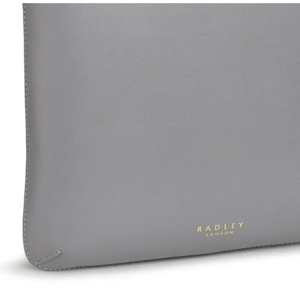 Radley London NWT Pockets Icon Crossbody/Messenger Bag Gray Smooth Leather